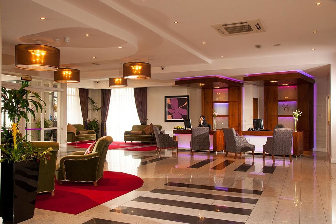 Отель Charleville Park Hotel & Leisure Club Ро-Луирк